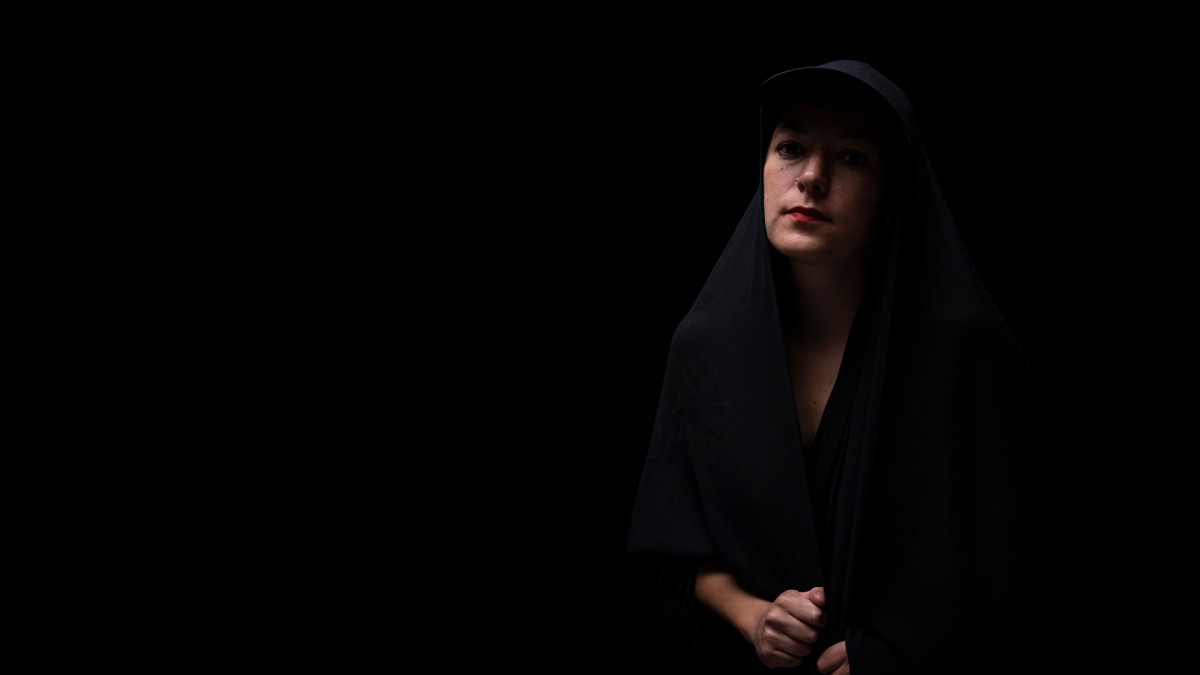 Ein Portrait der Künstlerin NYX